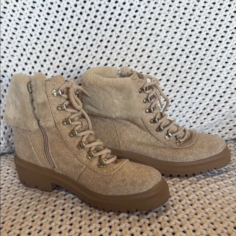 Women's Tan Anne Klein Boots